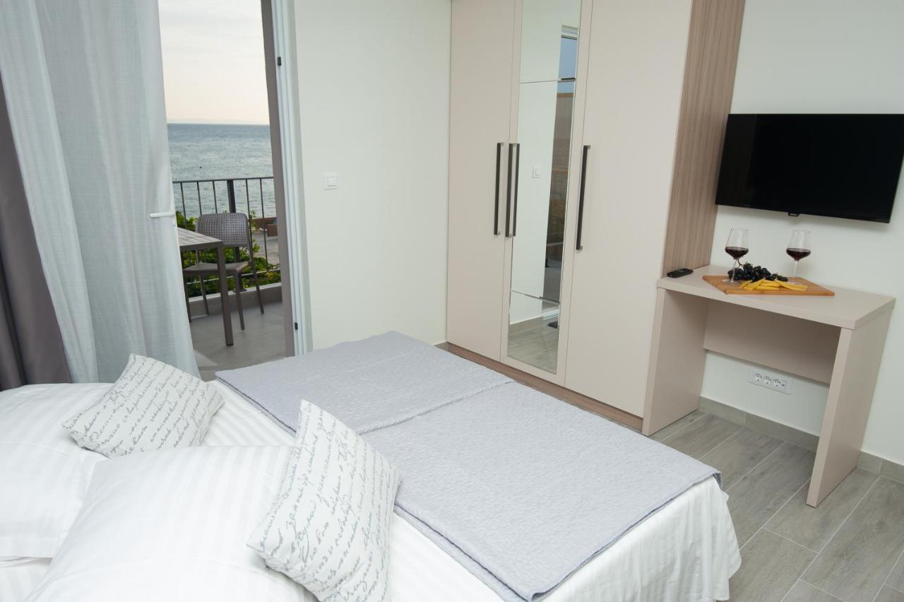 Seaside Luxury Suites Podstrana Pokoj fotografie